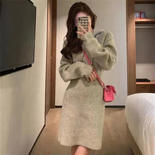 画像をギャラリービューアに読み込む, おしゃれ度アップフード付きニットワンピース