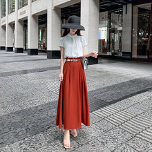 画像をギャラリービューアに読み込む, フレンチ袖白ブラウス&無地ロングスカートセットアップ(ベルト付き)