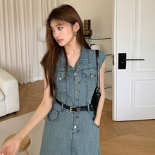 画像をギャラリービューアに読み込む, ノースリーブ デニムワンピース レディース ベルト付き ミディ丈 着痩せ カジュアル
