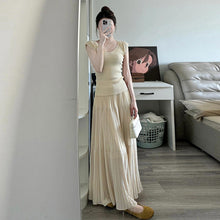 画像をギャラリービューアに読み込む, 韓国風 リブニット プリーツスカート セットアップ ワンピ風 ベージュ 大人可愛い
