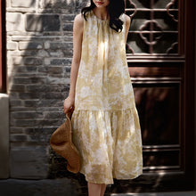 画像をギャラリービューアに読み込む, ベージュ 花柄 ノースリーブ ワンピース 夏 リネン風 体型カバー 着痩せ 大人可愛い ゆったりカジュアルワンピース
