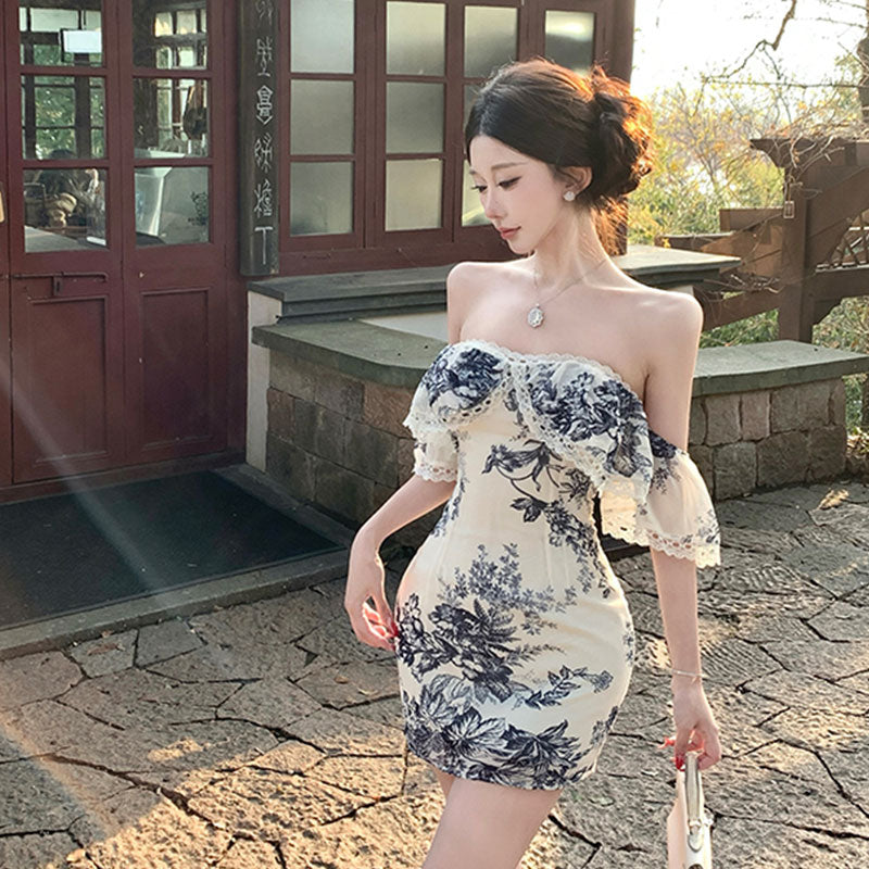 オフショルダー 花柄ミニワンピース レースフリル タイトシルエット 韓国風 大人可愛い