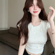 画像をギャラリービューアに読み込む, 半袖Tシャツ リボン装飾 刺繍ロゴ タイトシルエット 着痩せ 韓国コーデ 大人ガーリー トップス
