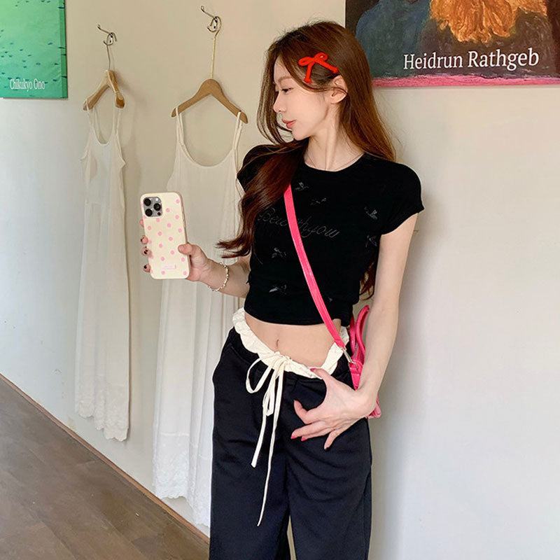 半袖Tシャツ リボン装飾 刺繍ロゴ タイトシルエット 着痩せ 韓国コーデ 大人ガーリー トップス