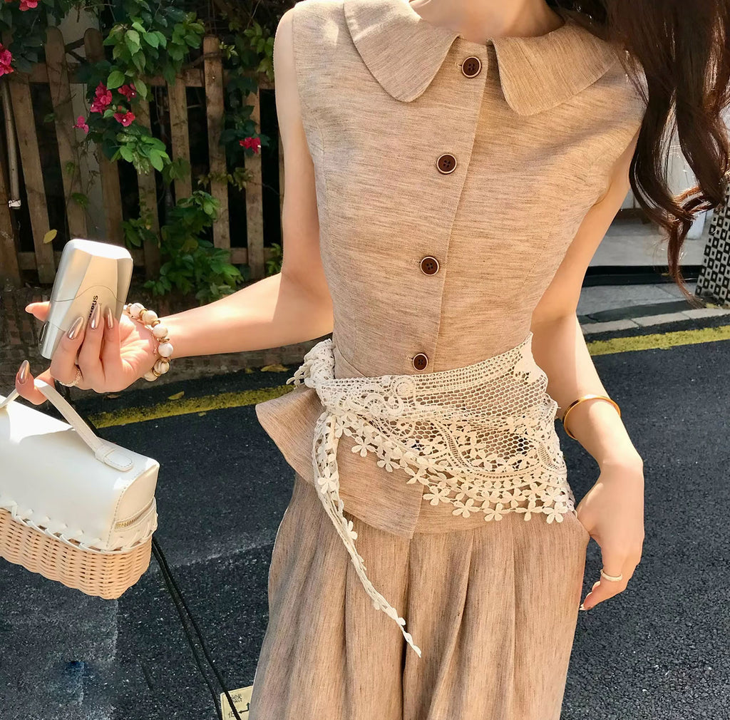ベージュノースリーブベスト × ワイドパンツ セットアップ レーススカーフ付き 大人可愛い 韓国風 上品コーデ