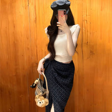 画像をギャラリービューアに読み込む, 透かし編みノースリーブ × ラップスリットスカート セットアップ デート カジュアル
