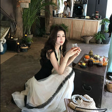 画像をギャラリービューアに読み込む, レースリボン付ノースリーブトップス＆黒パイピングシフォンスカートセットアップ大人エレガント
