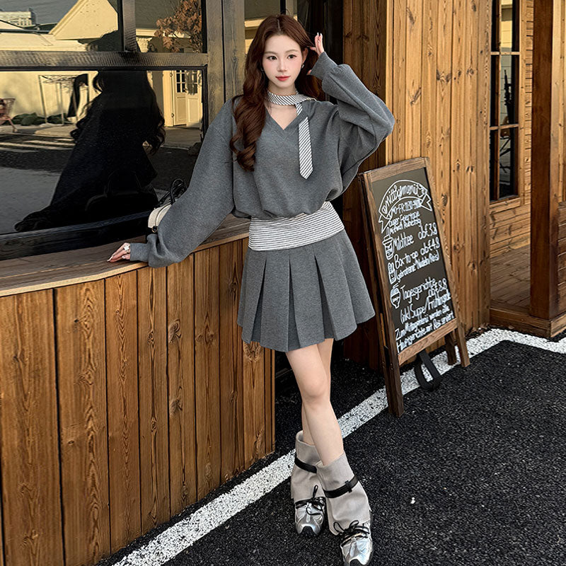 セットアップ ボーダーリボン付き V ネックトップス＋プリーツミニスカート 2 点セット 秋服 大人可愛い きれいめ カジュアル