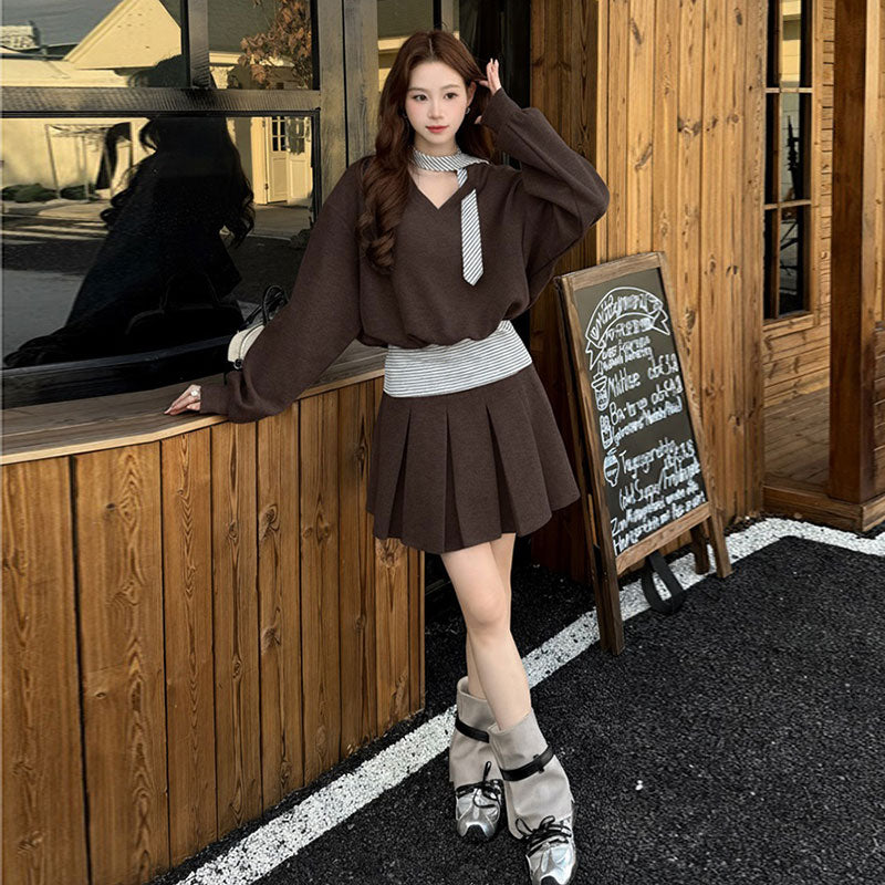 セットアップ ボーダーリボン付き V ネックトップス＋プリーツミニスカート 2 点セット 秋服 大人可愛い きれいめ カジュアル