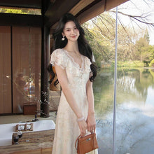画像をギャラリービューアに読み込む, レースフリル 花柄レース マキシデートワンピース デートコーデ 着痩せ 大人エレガント
