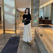 画像をギャラリービューアに読み込む, ニット トップス ＆ ロング スカート セットアップ（ベルト付き） 2点セット オフショルダー 半袖 プリーツスカート マキシ丈 体型カバー 大人可愛い 上品 ゆったり お出かけ 通勤 オフィス ファッション 美シルエット

