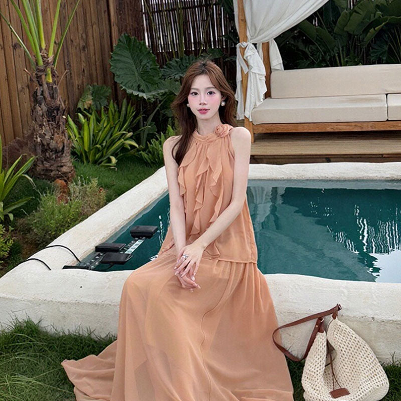 大人可愛い ハルターネック ノースリーブ シフォントップス+フリルスカート セットアップ 花飾り