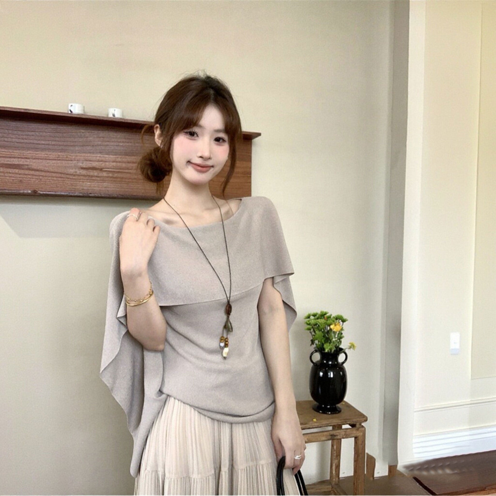 ケープ風 ニットトップス+ベージュプリーツロングスカート セットアップ 2 点セット