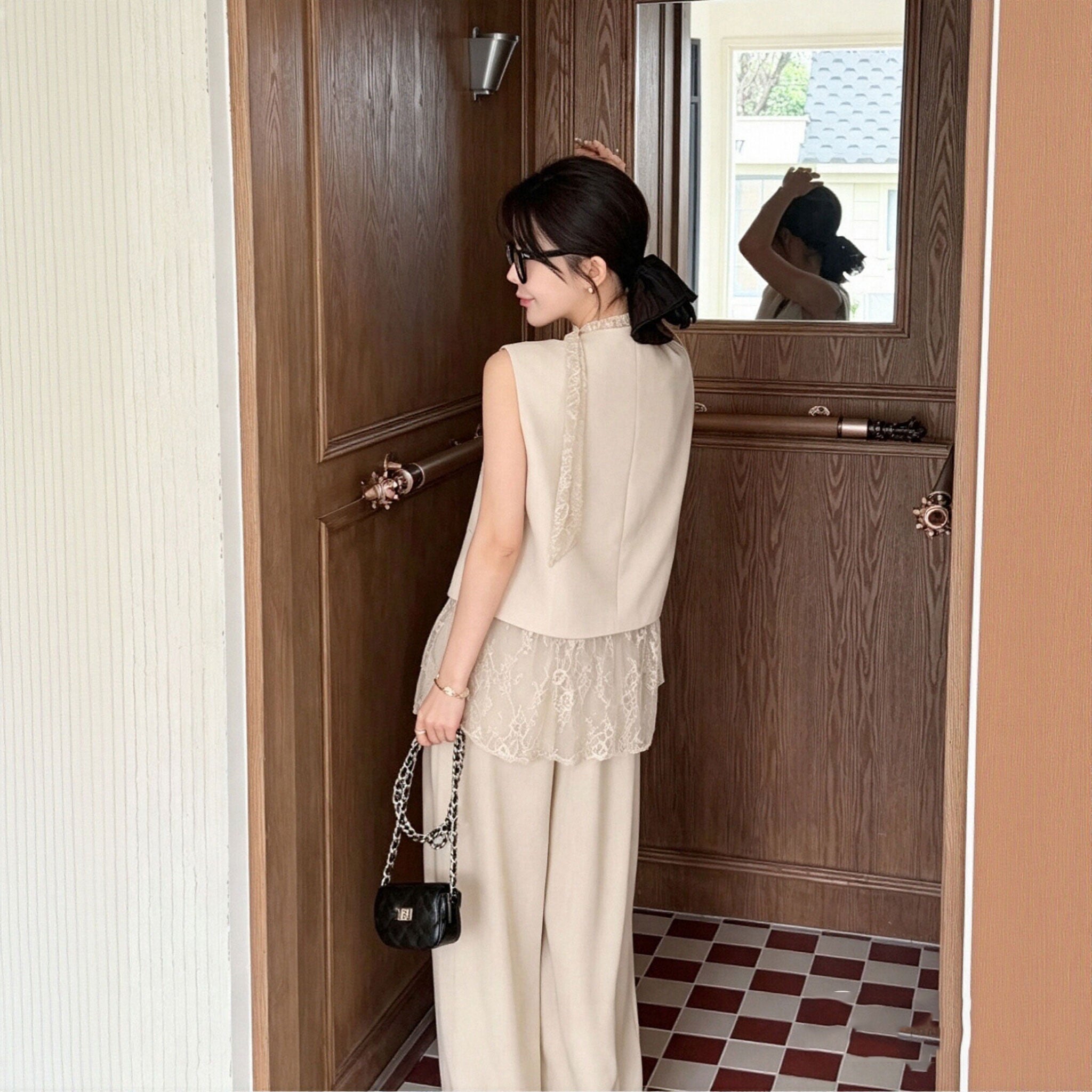 レース付き ベスト × ワイドパンツ セットアップ 2 点セット 韓国風 オフィスカジュアル