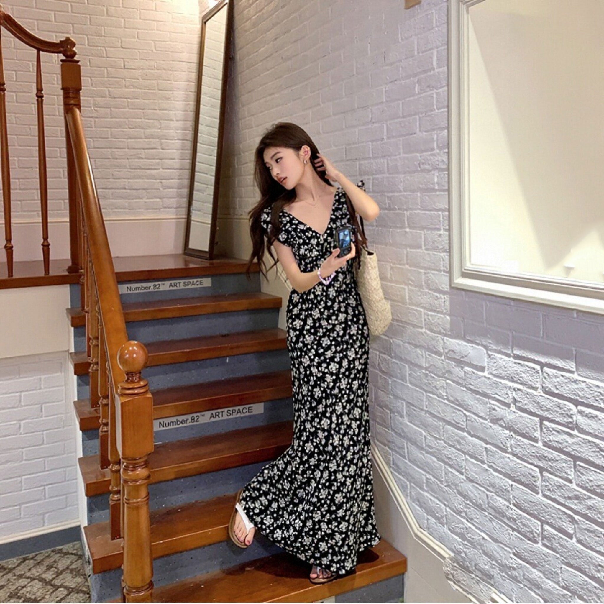 花柄ロングワンピースV ネック フリルスリーブ マーメイドライン 体型カバー デートエレガント