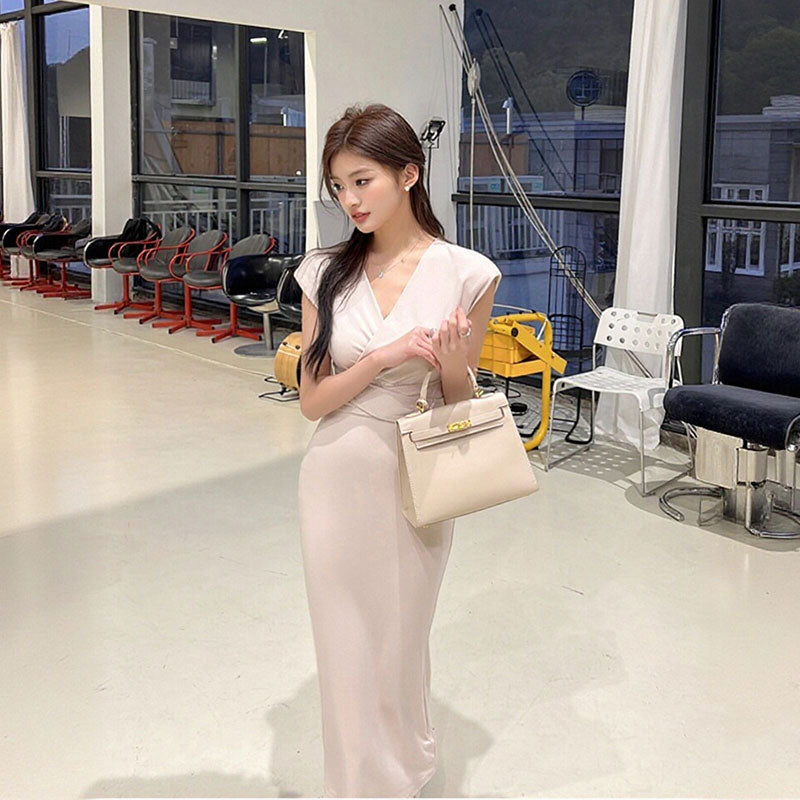 V ネックロングワンピースノースリーブ ウエストマーク タイトライン エレガント オフィス / パーティー対応