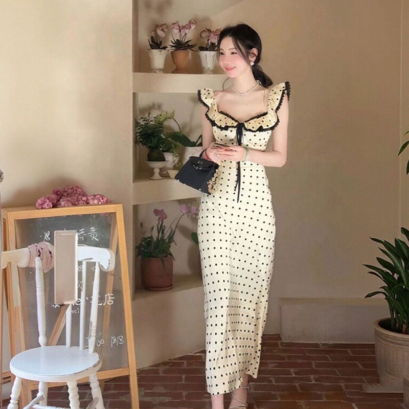 ドット柄大人可愛い フレンチ風デートワンピースフリル ロング丈着痩せ デート