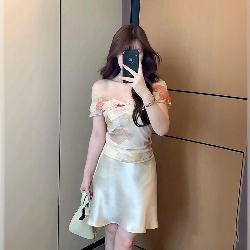 オフショルダー ブラウストップス レディース シアー韓国風大人可愛い デート きれいめ