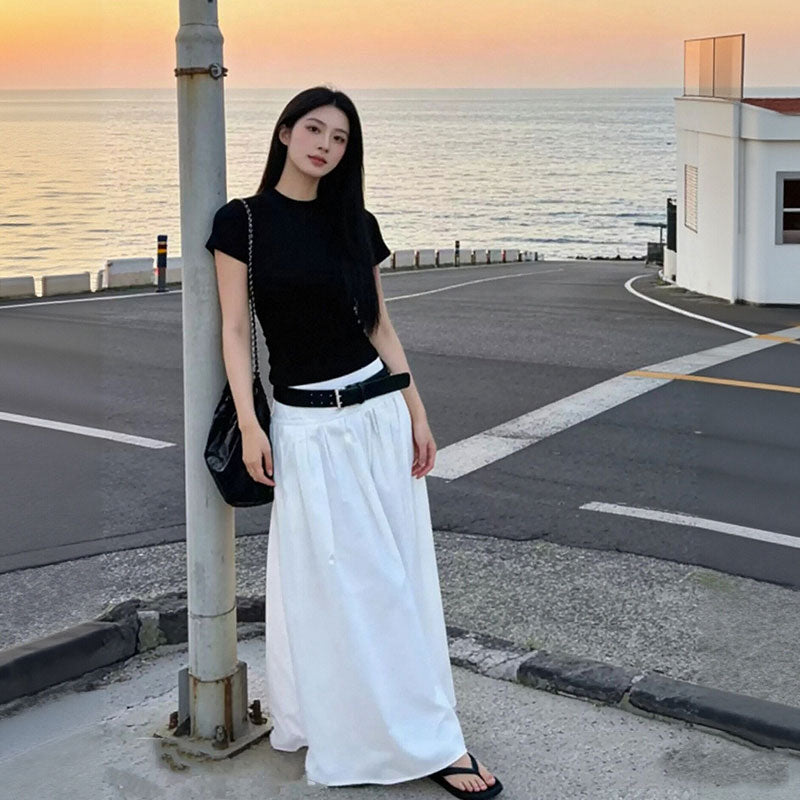 半袖黒Tシャツ+マキシ丈スカート 2点セット（ベルト付き）モノトーン シンプル 大人っぽい 通勤 デート