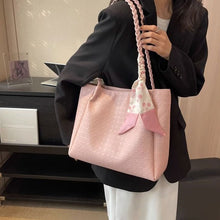 画像をギャラリービューアに読み込む, 大容量バッグ通勤日常コーデハンドバッグ（スカーフ付き）
