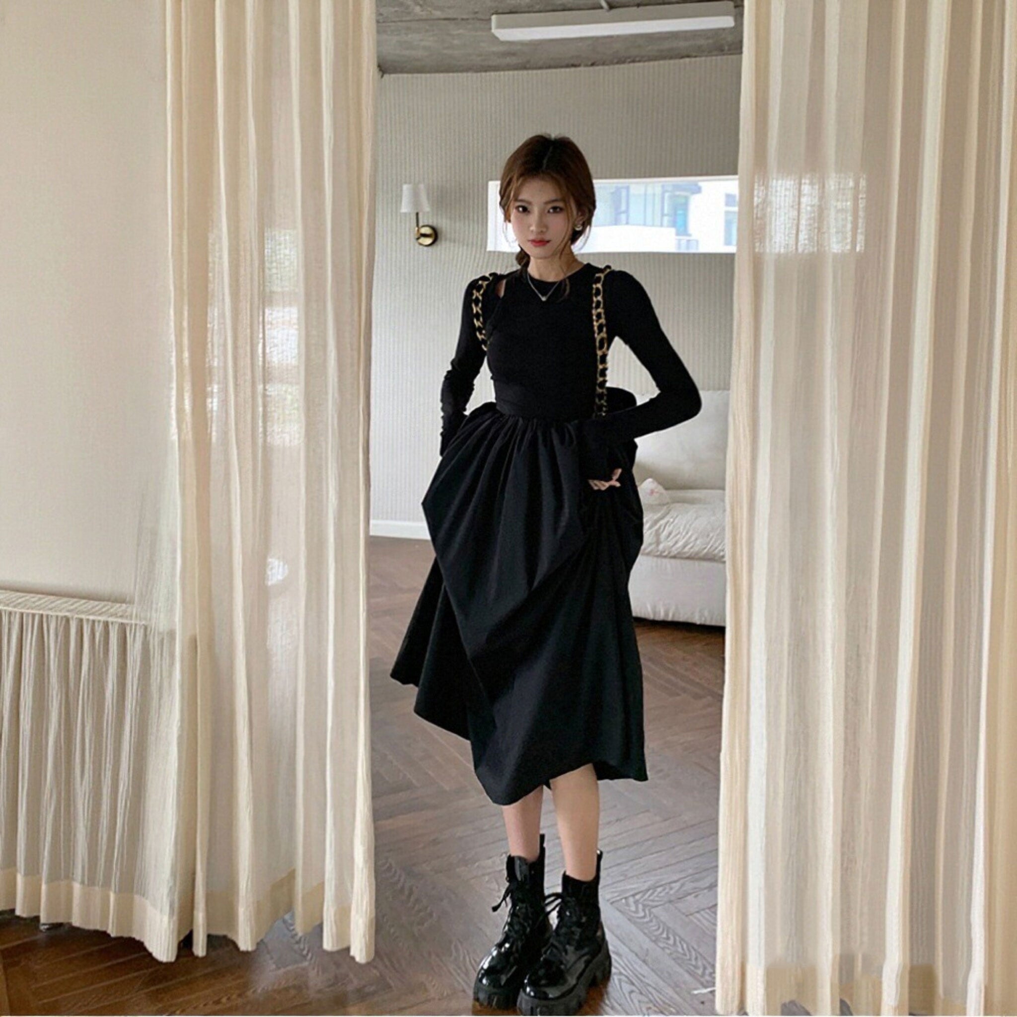 肩開きデザイン長袖ワンピース ハイウエスト切り替え黒ワンピースデートワンピース