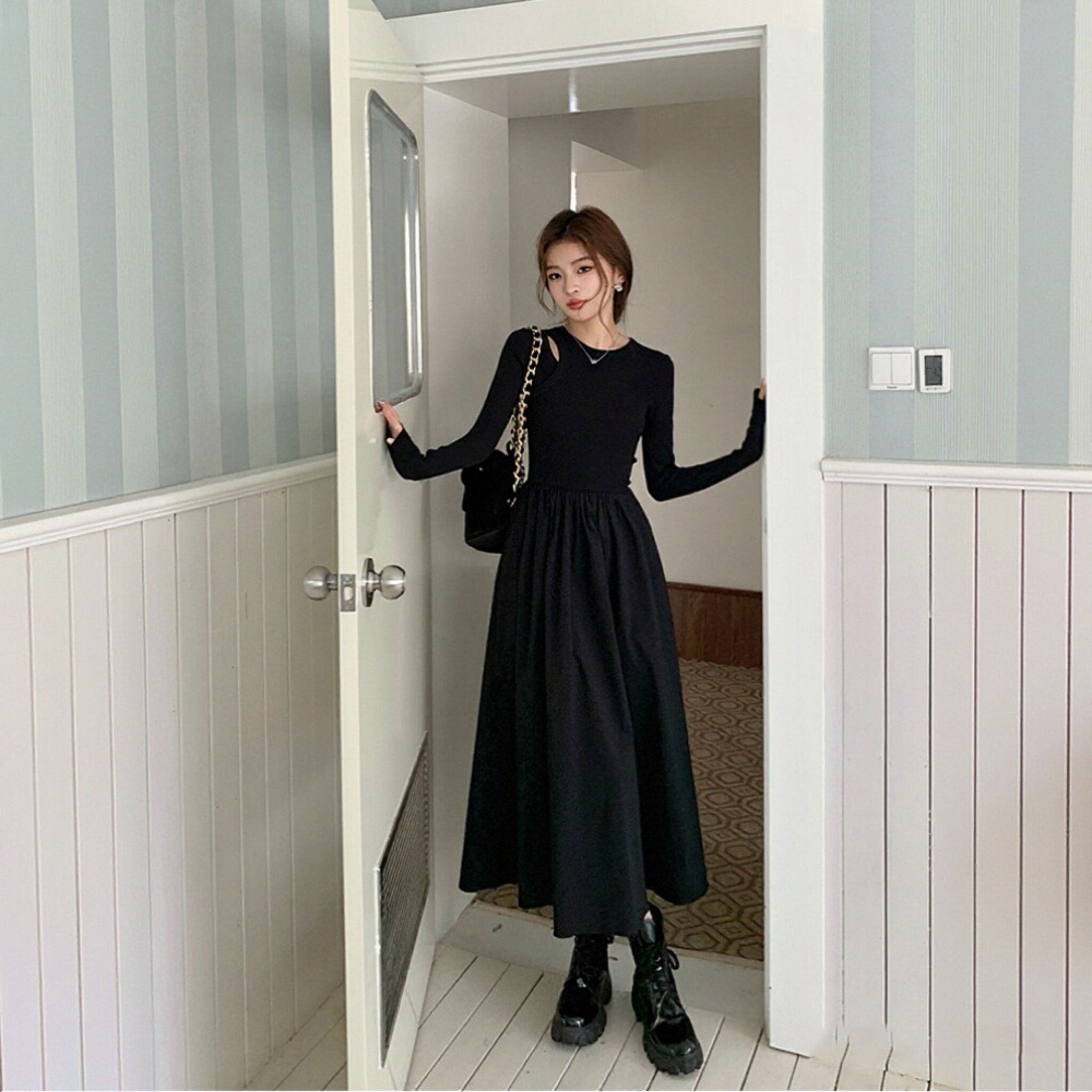 肩開きデザイン長袖ワンピース ハイウエスト切り替え黒ワンピースデートワンピース