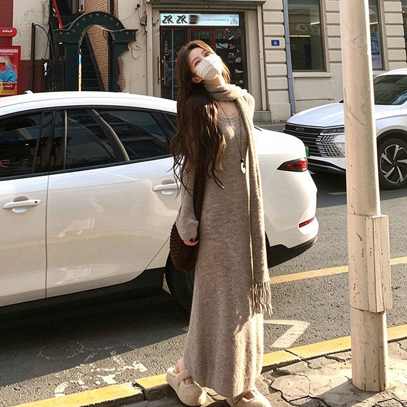 マフラー付き フレアスリーブ ニットワンピース ロング丈ワンピース
