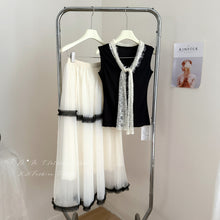 画像をギャラリービューアに読み込む, レースリボン付ノースリーブトップス＆黒パイピングシフォンスカートセットアップ大人エレガント
