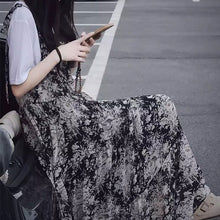 画像をギャラリービューアに読み込む, 白プリントTシャツ＆花柄サスベンダーワンピースセットアップ
