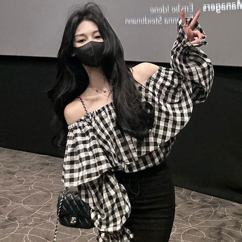 チェック柄ボートネックパフスリーブブラウストップス