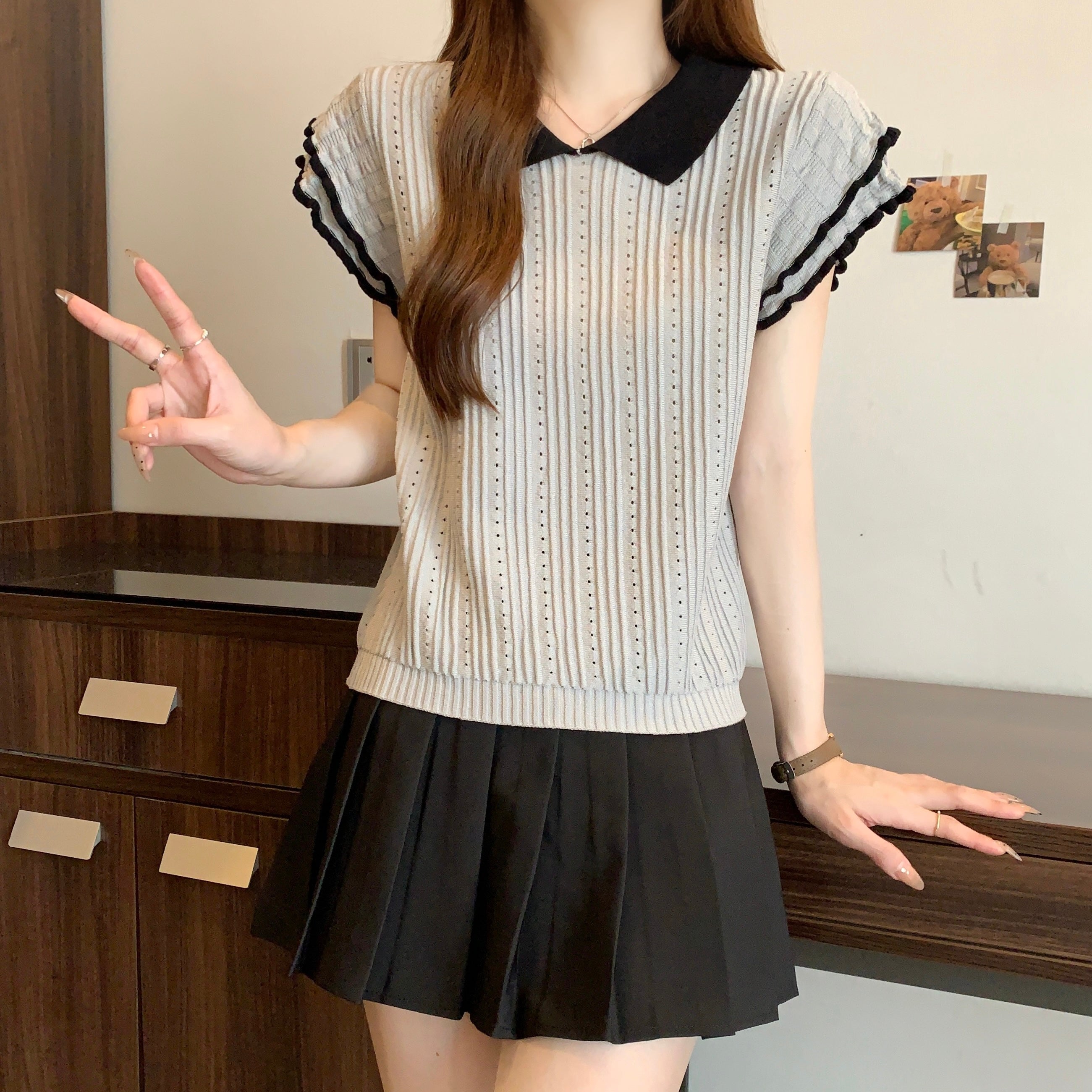 フレア裾薄ニットトップス大人かわいいトップス