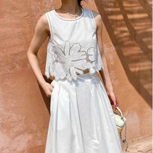 画像をギャラリービューアに読み込む, 刺繍花柄ベストトップス＆Aラインスカートセットアップ
