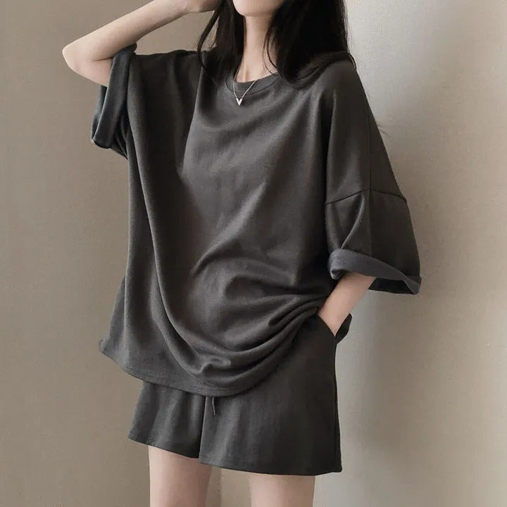 シンプルコーデTシャツ＆ショートパンツセットアップ