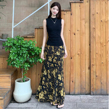 画像をギャラリービューアに読み込む, 黒ノースリーブトップス＆花柄ロングスカートセットアップ
