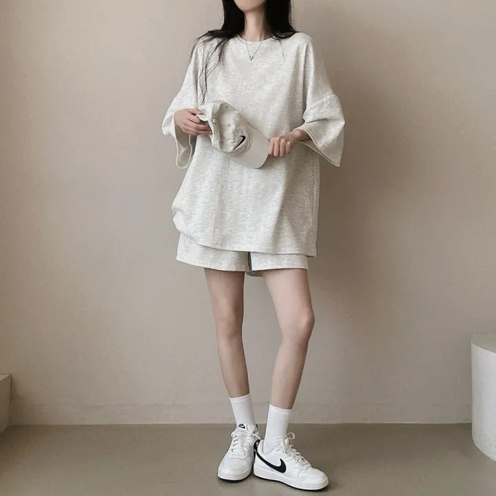 シンプルコーデTシャツ＆ショートパンツセットアップ