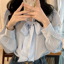 画像をギャラリービューアに読み込む, ストライプ柄リボンシャツブラウストップス
