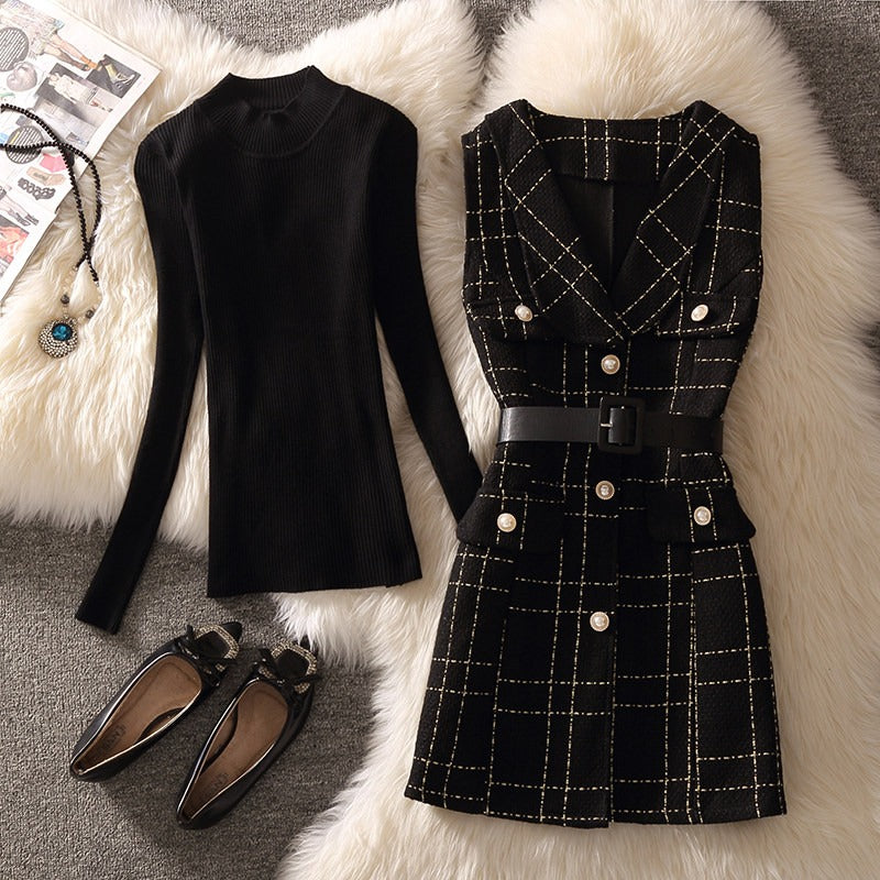 無地ニットトップス＆チェック柄ベストワンピースセットアップ（ベルト付き）