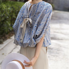 画像をギャラリービューアに読み込む, ネスニック柄後ろリボンパフスリーブブラウストップス
