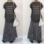 アルファペットプリントTシャツ＆花柄スカートセットアップ