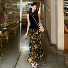 画像をギャラリービューアに読み込む, 黒ノースリーブトップス＆花柄ロングスカートセットアップ

