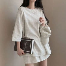 画像をギャラリービューアに読み込む, シンプルコーデTシャツ＆ショートパンツセットアップ
