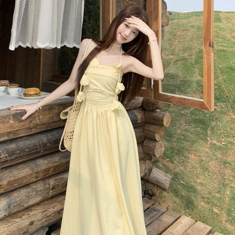 ベアトップワンピース花飾り旅行コーデワンピース