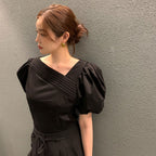 パフスリーブ半袖ブラウストップス