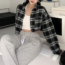 画像をギャラリービューアに読み込む, チェック柄ショート丈シャツトップス
