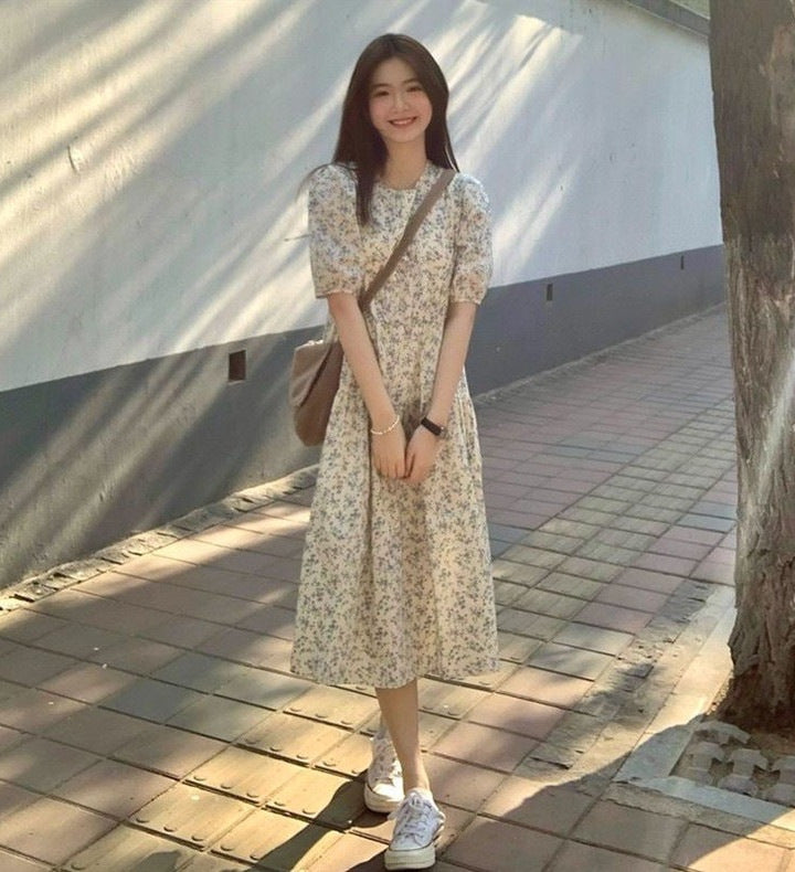 花柄パフスリーブデートワンピース