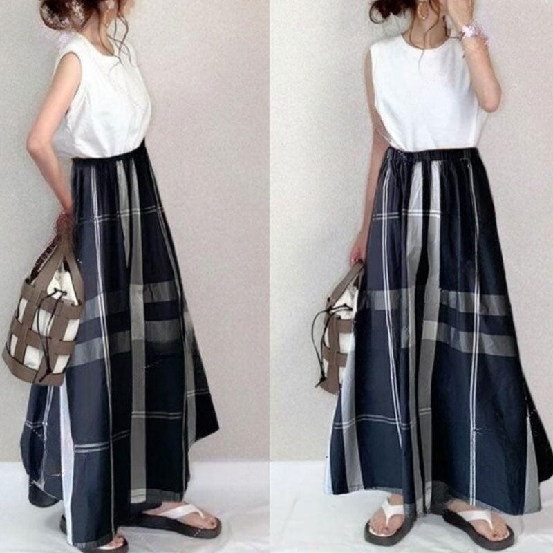 白ベストトップス＆チェック柄Aラインスカートセットアップ