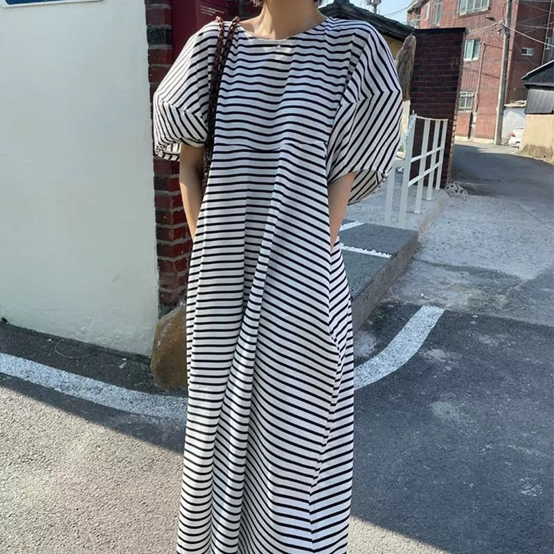 ボーダー柄ストライプ柄パフスリーブカジュアルワンピース