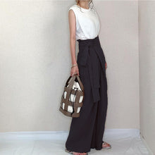 画像をギャラリービューアに読み込む, 白Tシャツ＆ラップカジュアルパンツセットアップ
