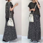 アルファペットプリントTシャツ＆花柄スカートセットアップ