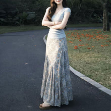 画像をギャラリービューアに読み込む, レーストリム ノースリーブトップス + 花柄マーメイドスカート セットアップ
